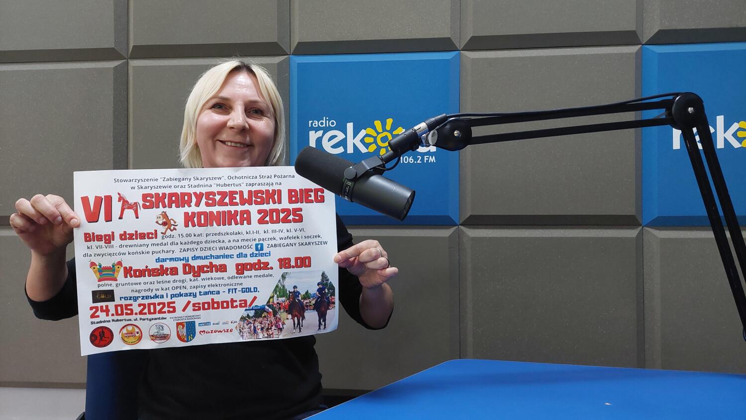 Anna Karolak ze Stowarzyszenia "Zabiegany Skaryszew" o VI Skaryszewskim Biegu Konika