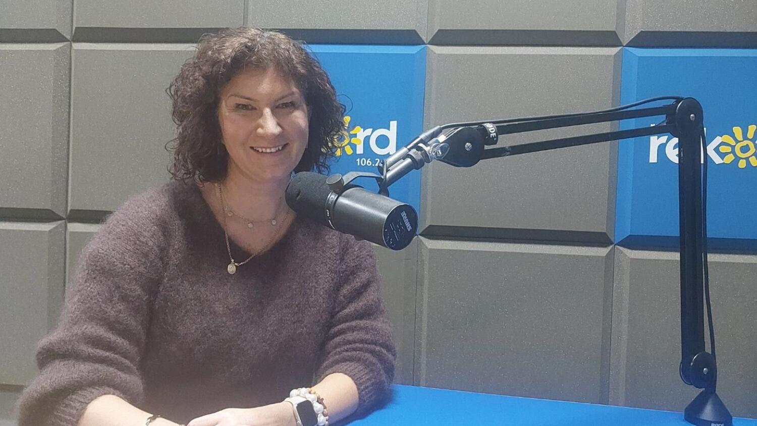 g12-sylwia-lewandowska-i-aneta-wojdat-161225-radio-i-portal-master-rdm.mp3